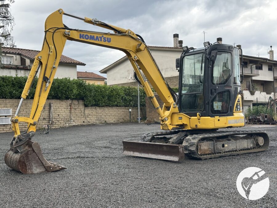 Miniescavatore Komatsu PC55-MR3 usato anno 2016 in vendita – DAMAC