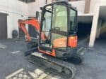 Miniescavatore Kubota U27-4 usato 2017 con cabina chiusa, girosagoma e impianto martello in vendita a Roma