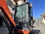 Miniescavatore Kubota U27-4 usato 2017 con cabina chiusa, girosagoma e impianto martello in vendita a Roma