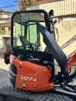 Miniescavatore Kubota U27-4 usato 2017 con cabina chiusa, girosagoma e impianto martello in vendita a Roma