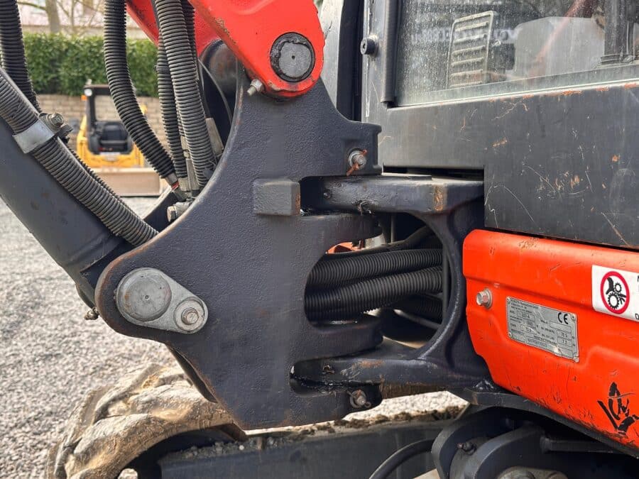 Miniescavatore Kubota U27-4 usato disponibile presso sede Roma