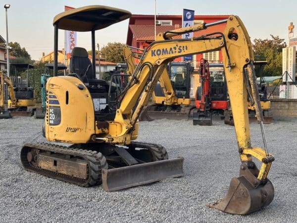 KOMATSU PC20MR-2