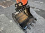 Miniescavatore Kubota U36-4 usato 2018 con cabina chiusa, girosagoma, attacco rapido e due benne in vendita a Roma