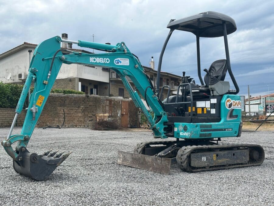 Miniescavatore Kobelco SK17SR usato 2021 con girosagoma, carro variabile e impianto martello in vendita a Roma