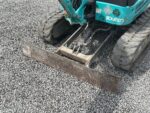 Miniescavatore Kobelco SK17SR usato 2021 con girosagoma, carro variabile e impianto martello in vendita a Roma