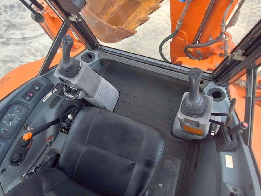 Used 2004 Fiat Kobelco FB100 rigid backhoe loader for sale in Foggia, Italy