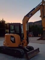 2018 Caterpillar 305E2CR front end VIsta for sale in Foggia, used in excellent condition.