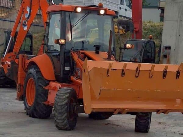 Used 2004 Fiat Kobelco FB100 rigid backhoe loader for sale in Foggia, Italy