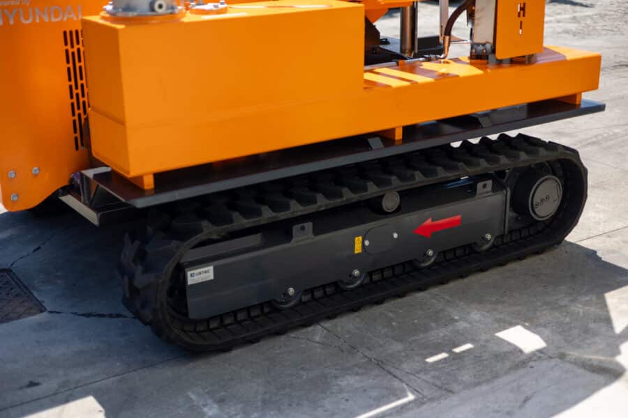Turchi 300F self-propelled hydraulic pile driver for photovoltaic systems