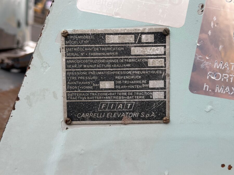 OM DI35C 1988 nameplate for sale in Anguillara Sabazia