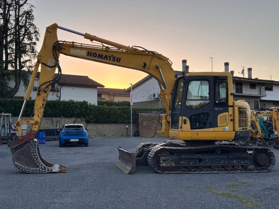 Used 2008 Komatsu PC138US-8 crawler excavator for sale in Rome, Italy