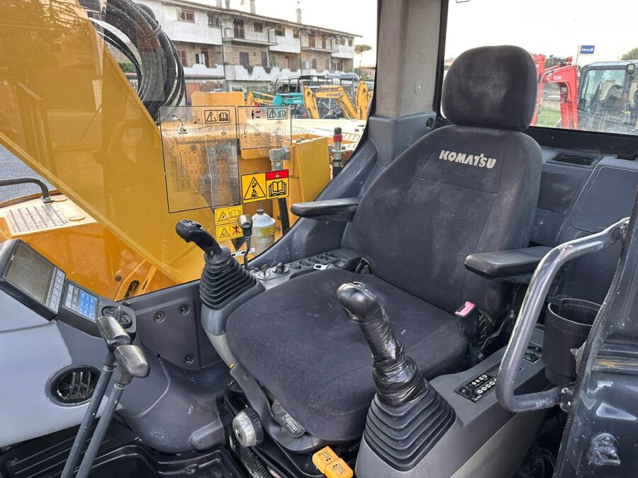 Used 2008 Komatsu PC138US-8 crawler excavator for sale in Rome, Italy