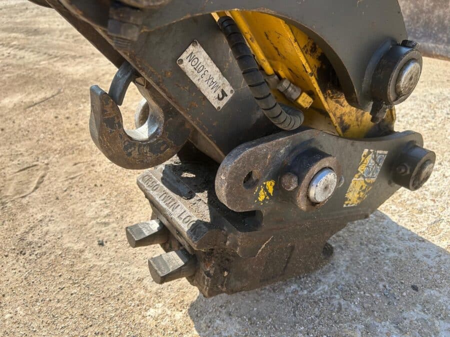 2017 New Holland E60C crawler excavator for sale in Rome, Italy