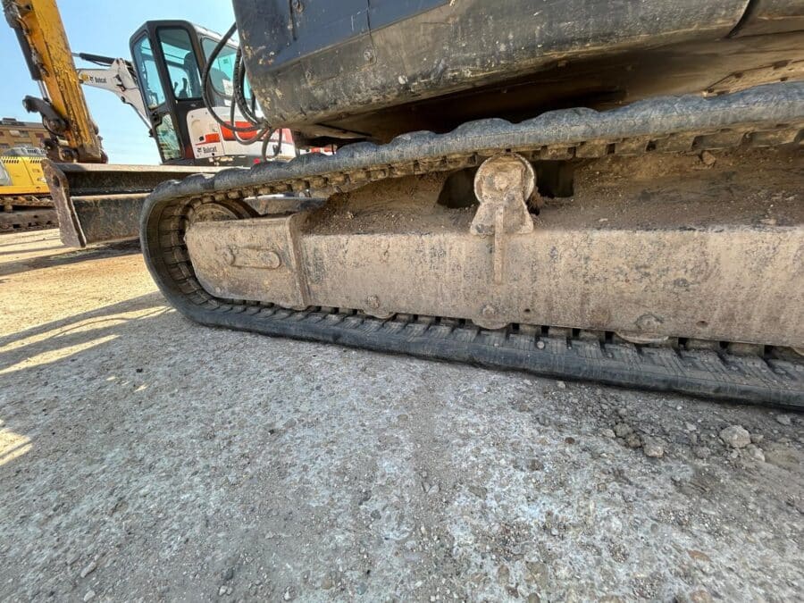 2017 New Holland E60C crawler excavator for sale in Rome, Italy