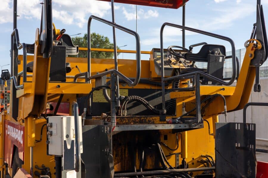Used Dynapac F121-4W road paver year 2000 for sale in Rome, Italy