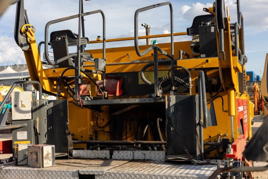 Used Dynapac F121-4W road paver year 2000 for sale in Rome, Italy