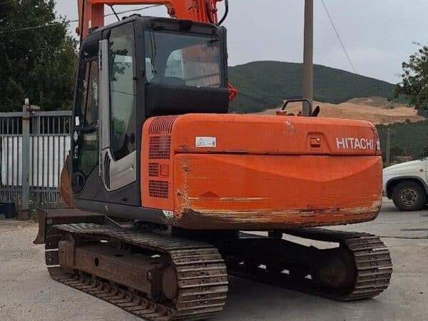 Vista posteriore Hitachi ZX70LC usato