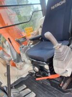 Interno cabina Hitachi ZX70LC usato in vendita da DAMAC
