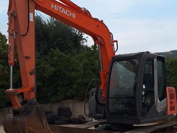 Escavatore cingolato Hitachi ZX70LC usato in vendita da DAMAC
