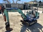 Miniescavatore UTEX 1.3 usato del 1997 con benna da scavo e impianto martello idraulico, disponibile a Foggia