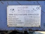Miniescavatore UTEX 1.3 usato del 1997 con benna da scavo e impianto martello idraulico, disponibile a Foggia