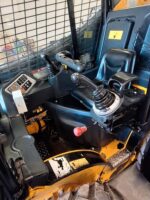 Cabina de cargadora de ruedas JCB 190HF en venta en DAMAC