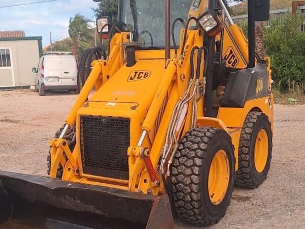 Terna JCB 1CX HF in vendita a Foggia