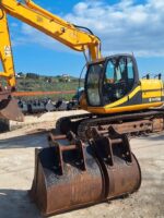 Benne JCB JS130 in vendita a Foggia
