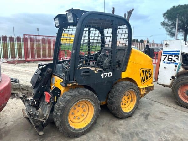 Side view JCB 170HF 2007 for sale in Rome, Italy