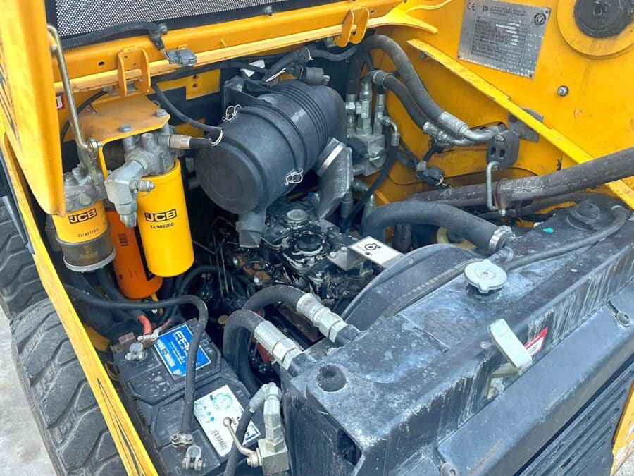 JCB 170HF 2007 engine for sale in Rome