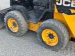 Pneumatici JCB 225 del 2012 in vendita da DAMAC