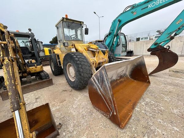 Benfra 515B wheel loader from 1986 available in Rome
