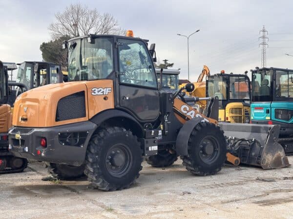 Used 2019 CASE 321F wheel loader for sale in Rome, Italy