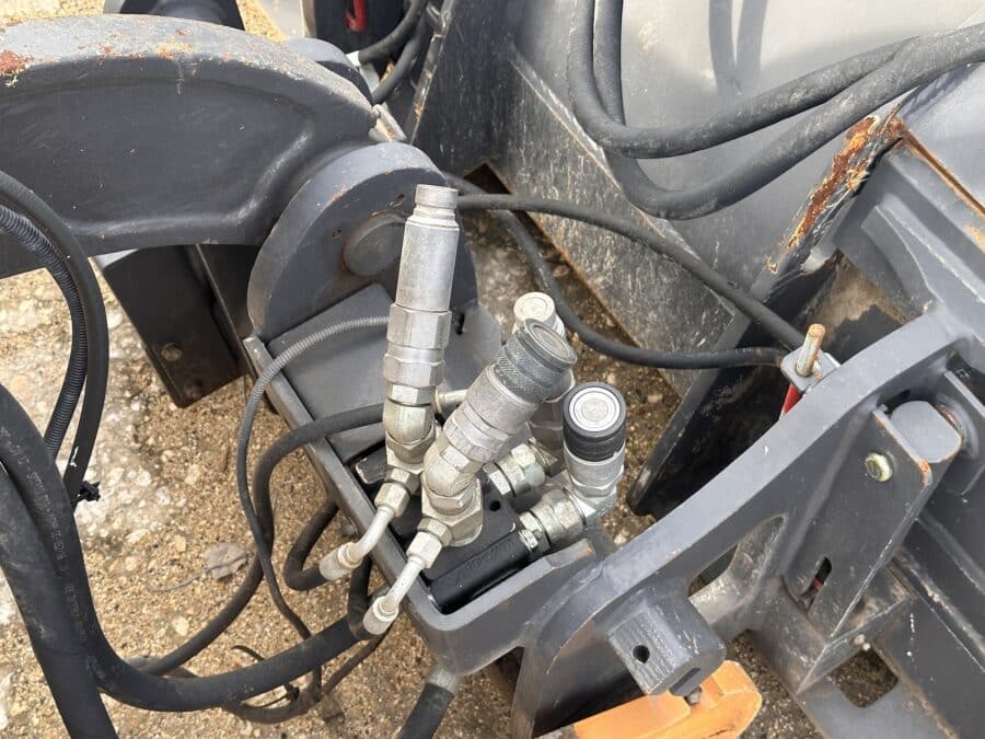 Used 2019 CASE 321F wheel loader for sale in Rome, Italy