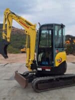 Miniescavatore Yanmar VIO30 usato in vendita da DAMAC