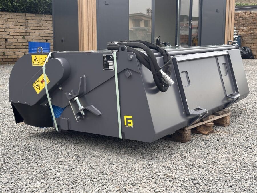 Vista laterale benna spazzatrice GF Gordini SX210