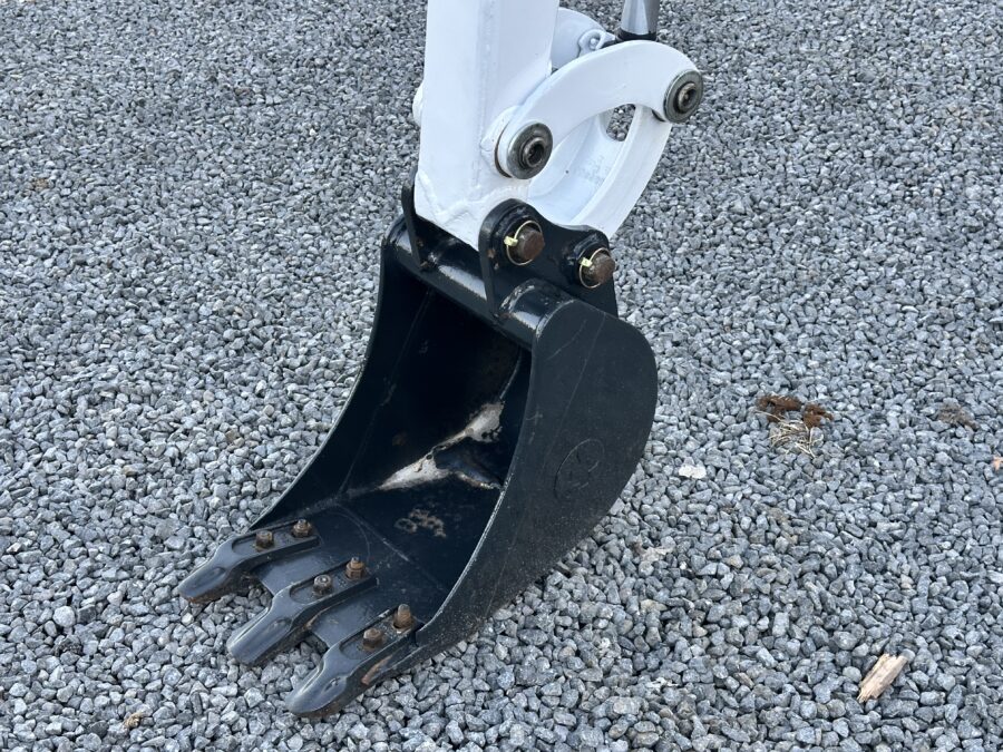 Miniescavatore BOBCAT 323 benna