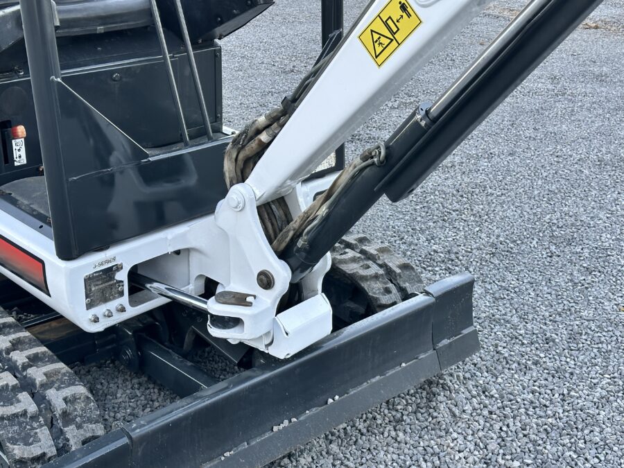 Miniescavatore BOBCAT 323