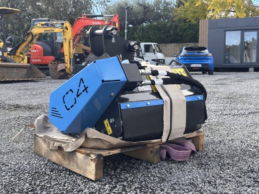 Rotor C4 A60 z 12 młotkami do cięcia krzewów