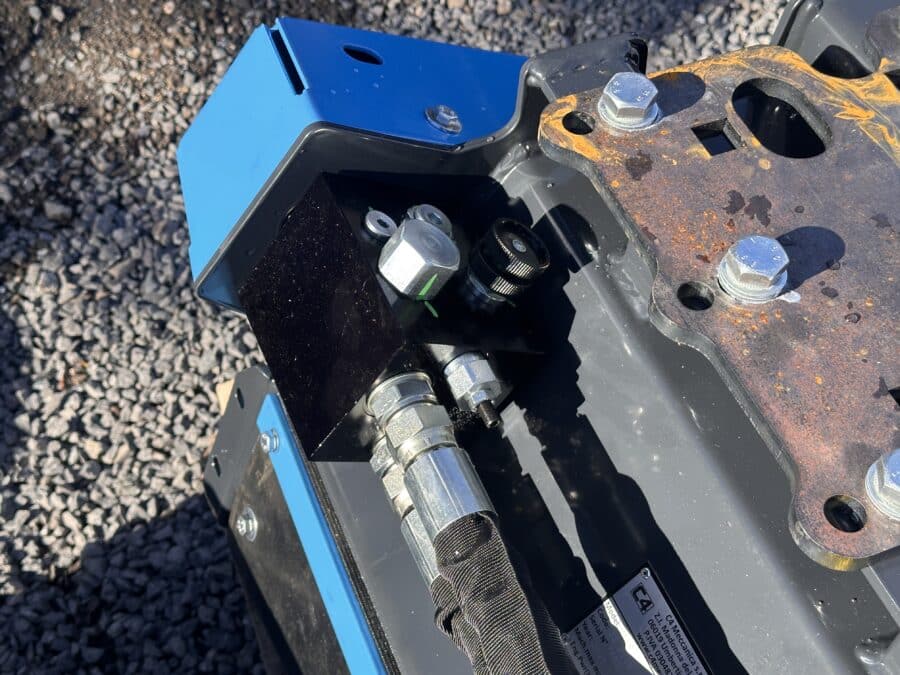 Brushcutter C4 B110 hydraulic system