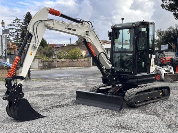 LONKING CDM6035 mini excavator new front view