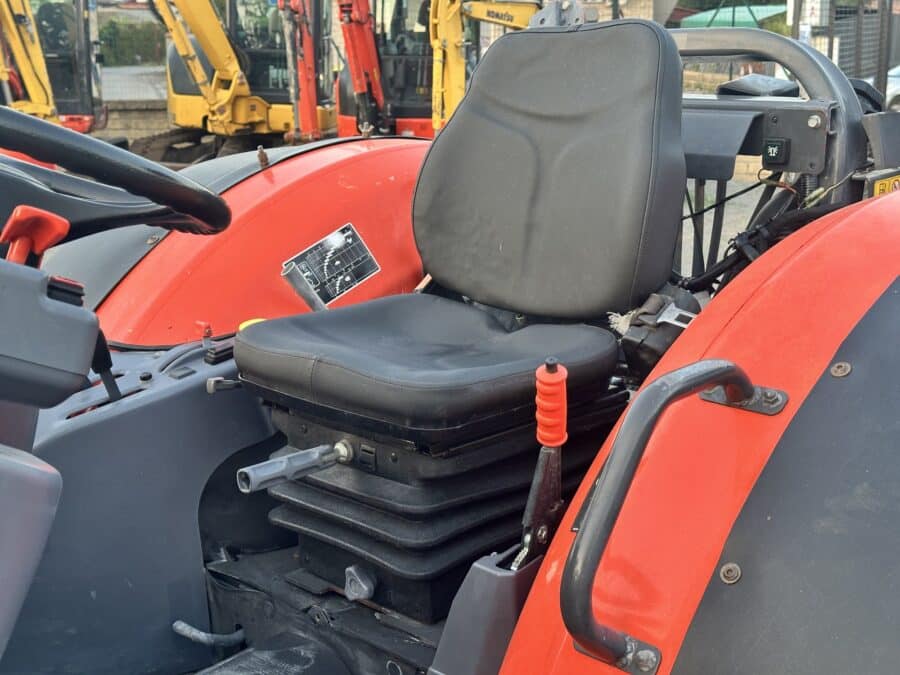 Trattore usato Kubota M5071 sedile