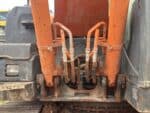 dettaglio impianto idraulico escavatore cingolato hitachi zx240n-3