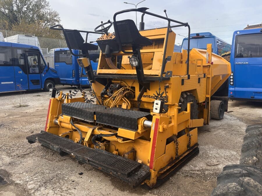 Right side view Antonelli VFA42-S ready to work