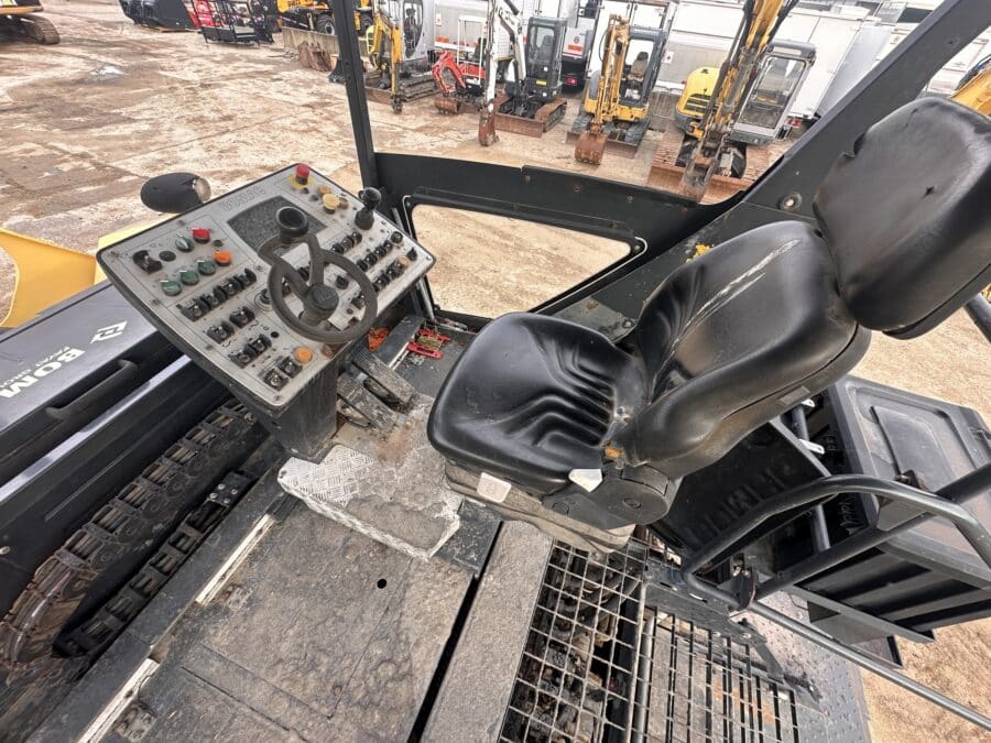 Vista cabina della finitrice stradale BOMAG BF600 P-2 usata 2015