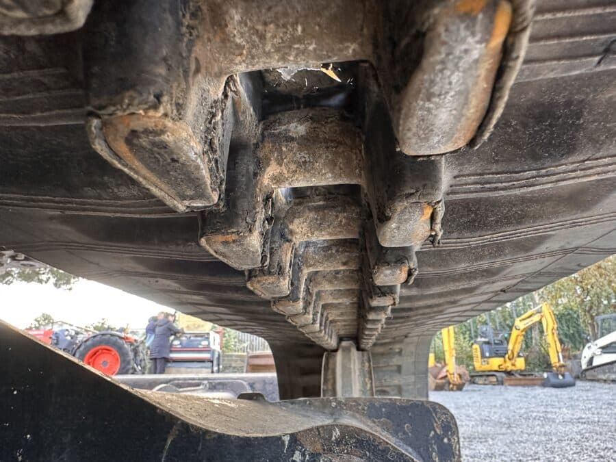 dettaglio condizioni boccole cingolo destro jcb 85z-1