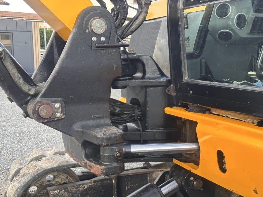 dettaglio attacco braccio jcb 85z-1