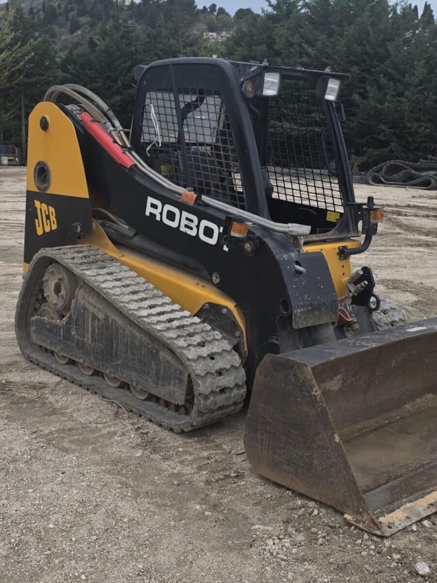 Minipala JCB 190HF vista generale con benna montata