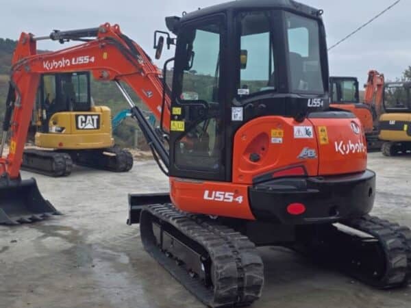 Miniescavatore KUBOTA U55-4 2018 vista posteriore con cingoli nuovi
