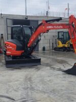 KUBOTA U55-4 2019 mini-excavatrice vue de face à vendre à Foggia